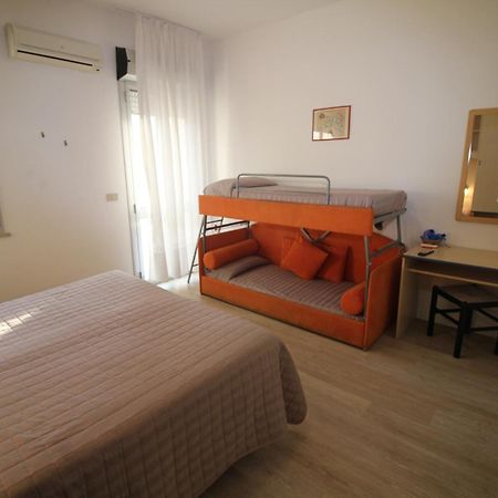 Hotel Firenze Caorle Zewnętrze zdjęcie