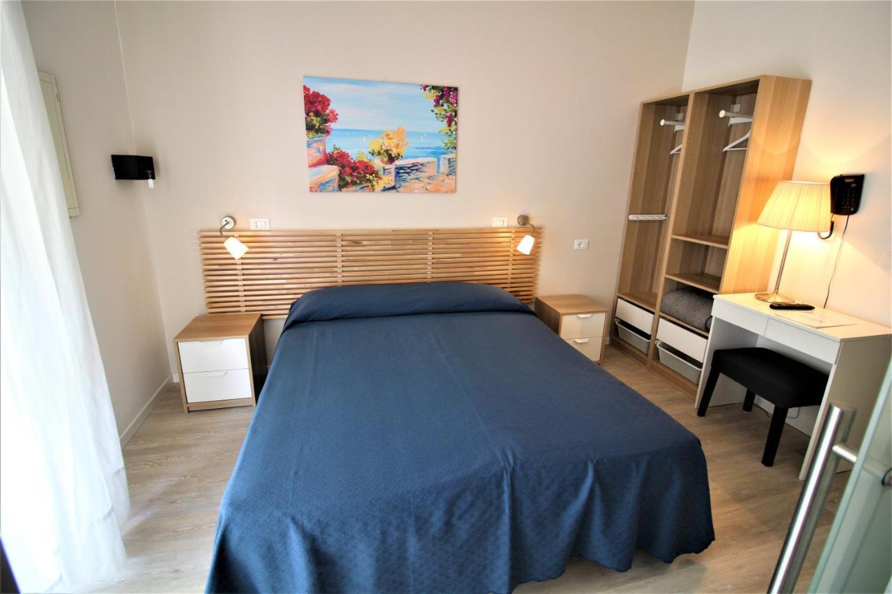 Hotel Firenze Caorle Zewnętrze zdjęcie